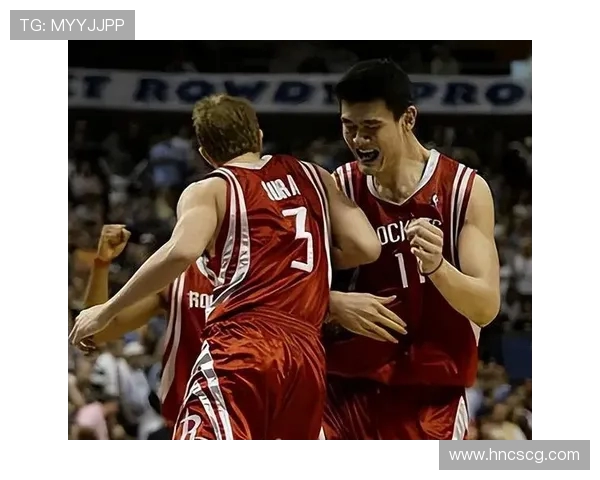 姚明巅峰时期对阵老鹰精彩视频回顾与分析